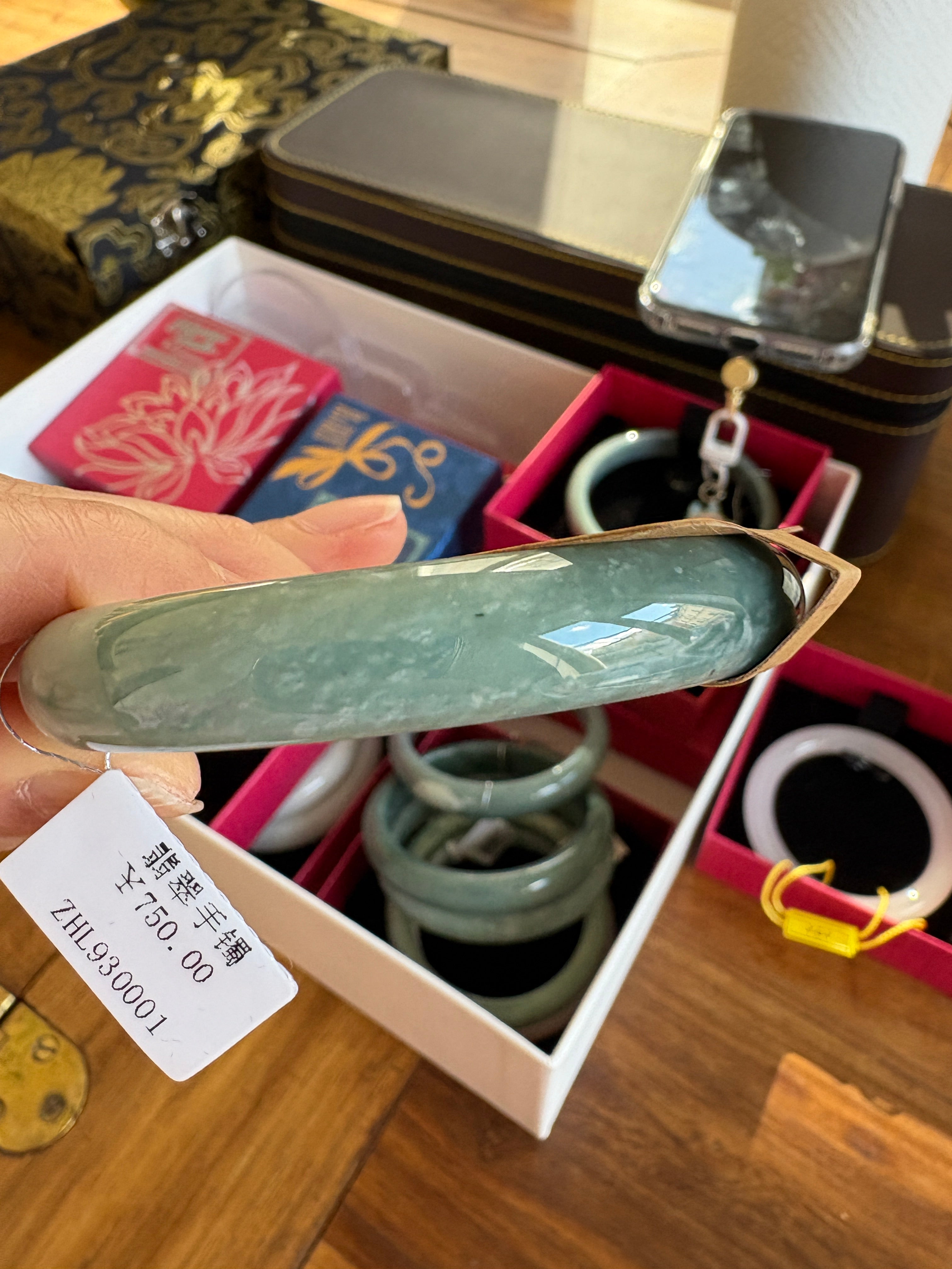 Morning Mist green FeiCui Jade bangle